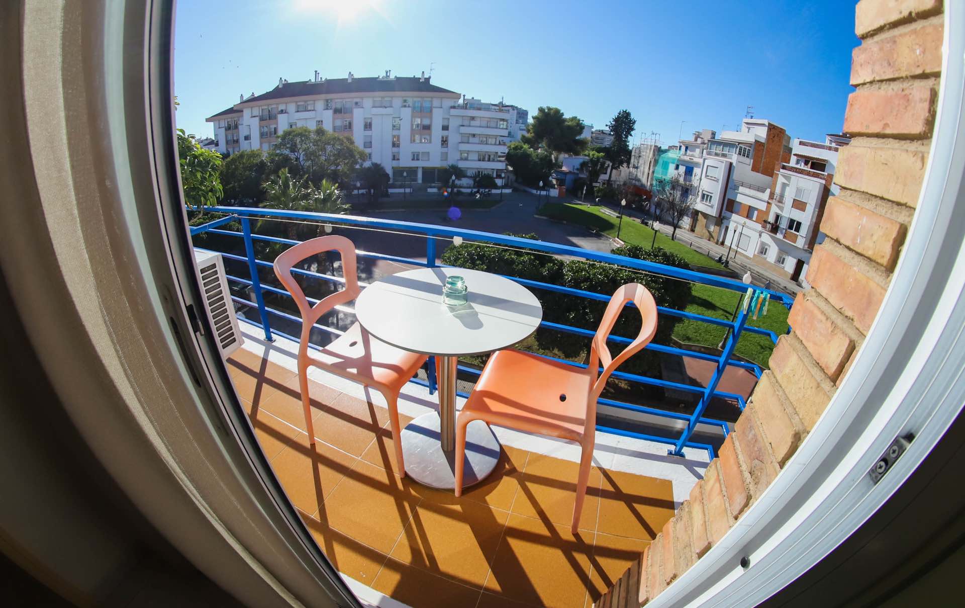 Zimmer mit Balkon in Hotels Sitges Baratos